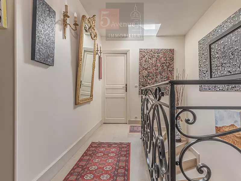 Maison, 370 m²