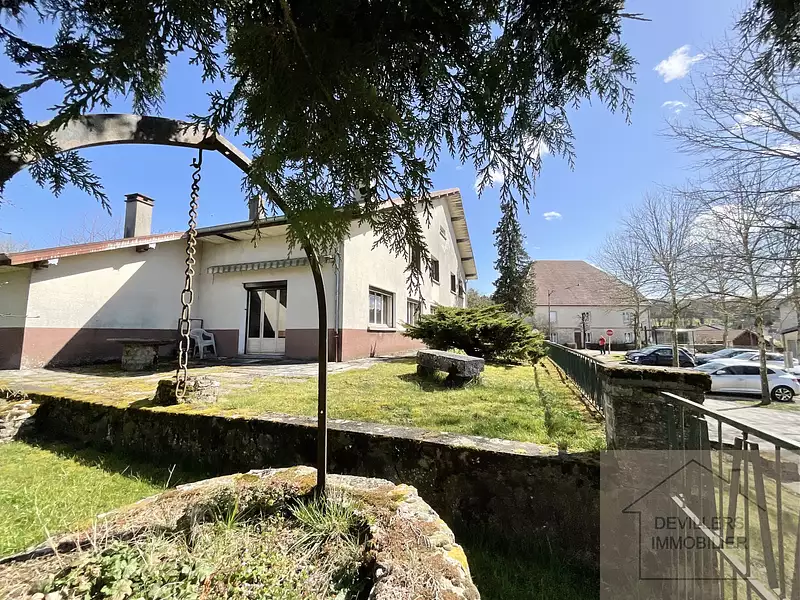 Immeuble, 372,31 m²