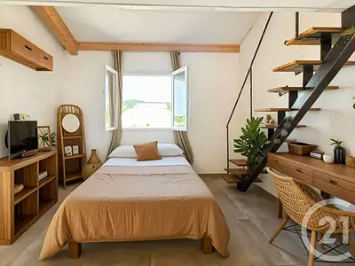 Maison, 246,6 m²