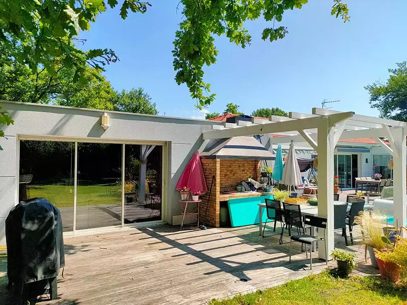 Maison, 208 m²