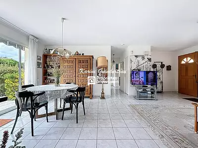 Maison, 77 m²