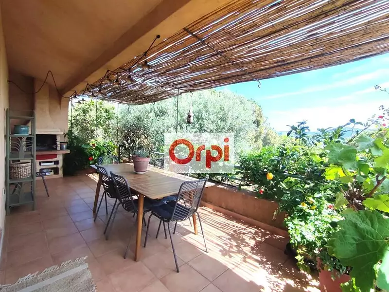 Maison, 168 m²