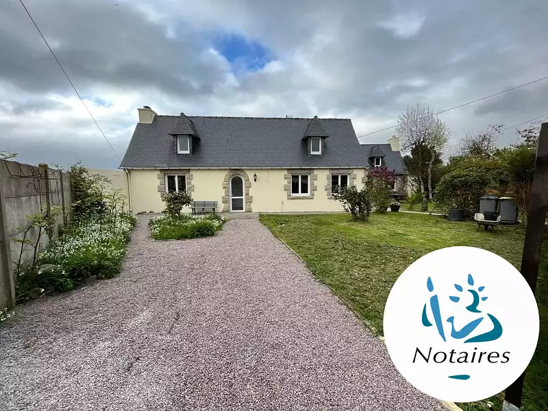 Maison, 196 m²