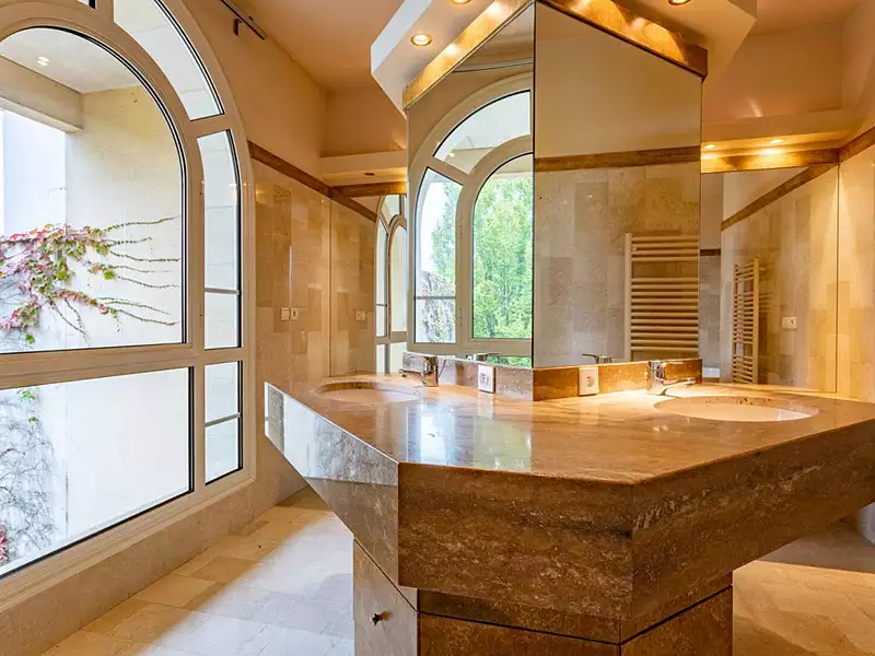 Maison, 232 m²