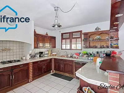 Maison, 170 m²