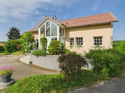 Maison, 275 m²