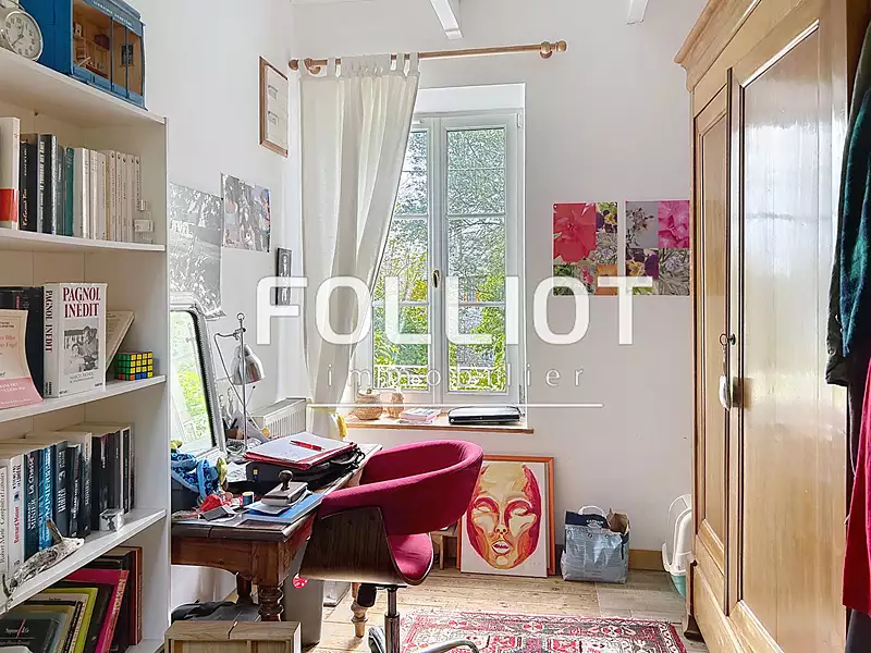 Maison, 277 m²