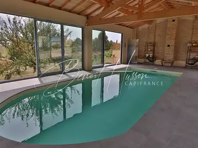 Maison, 320 m²