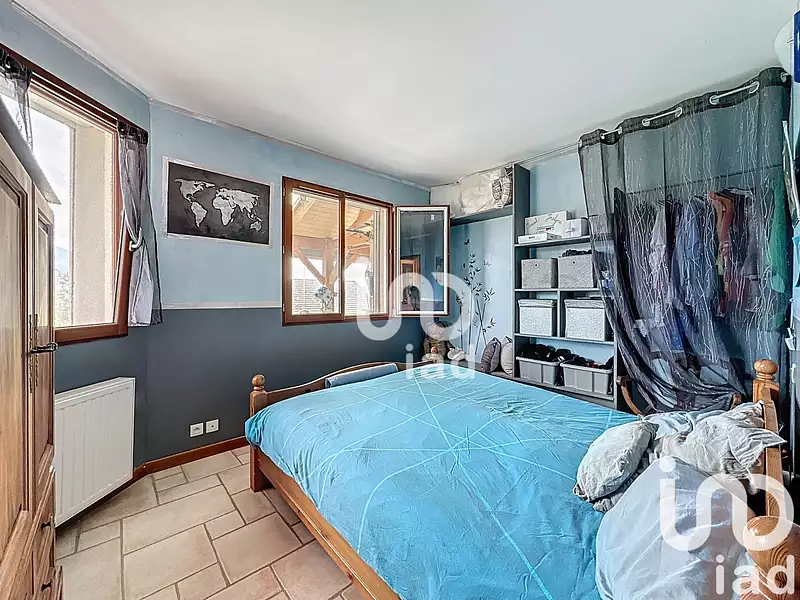 Maison, 248 m²