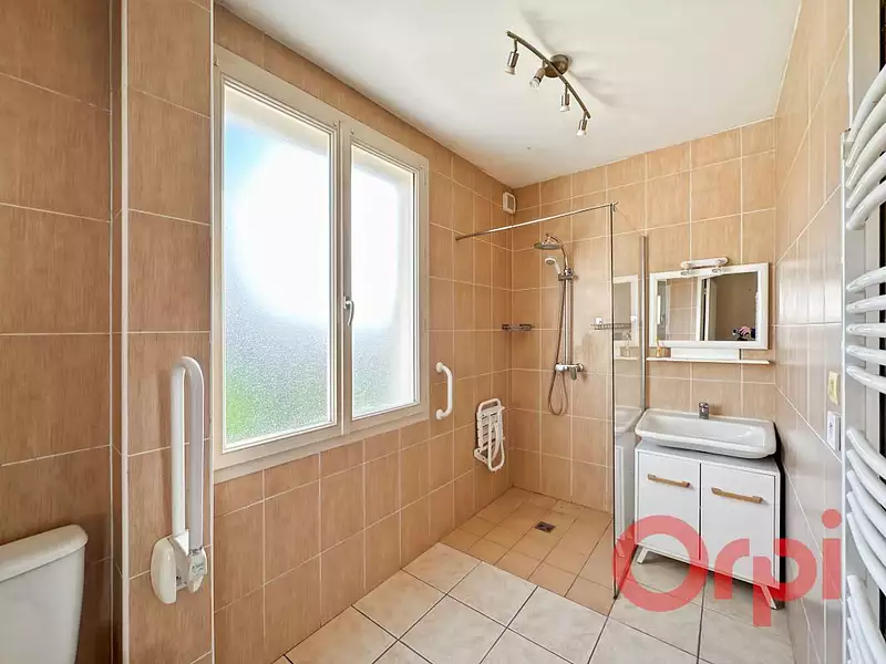 Maison, 99 m²