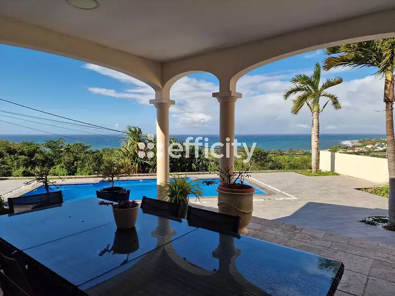 Maison, 168 m²
