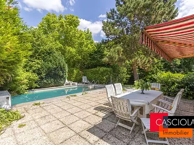 Maison, 210,79 m²