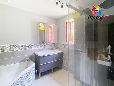 Maison, 257 m²
