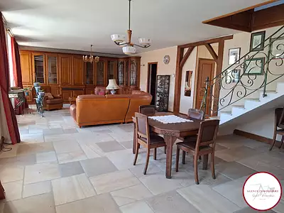Maison, 250 m²