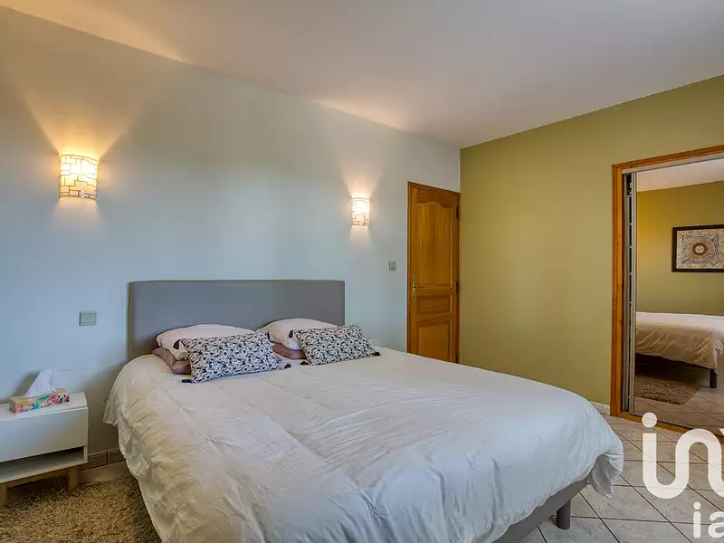 Maison, 246 m²