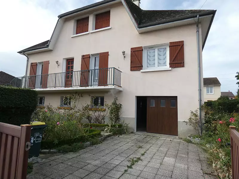 Maison, 185 m²