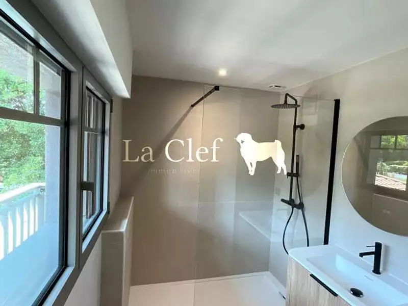 Maison, 174 m²