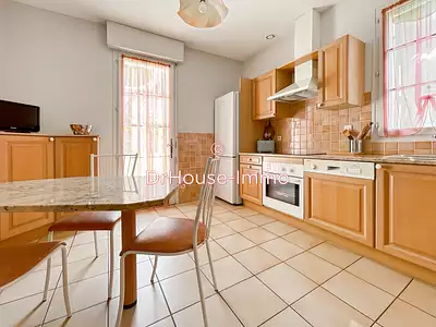 Maison, 153 m²