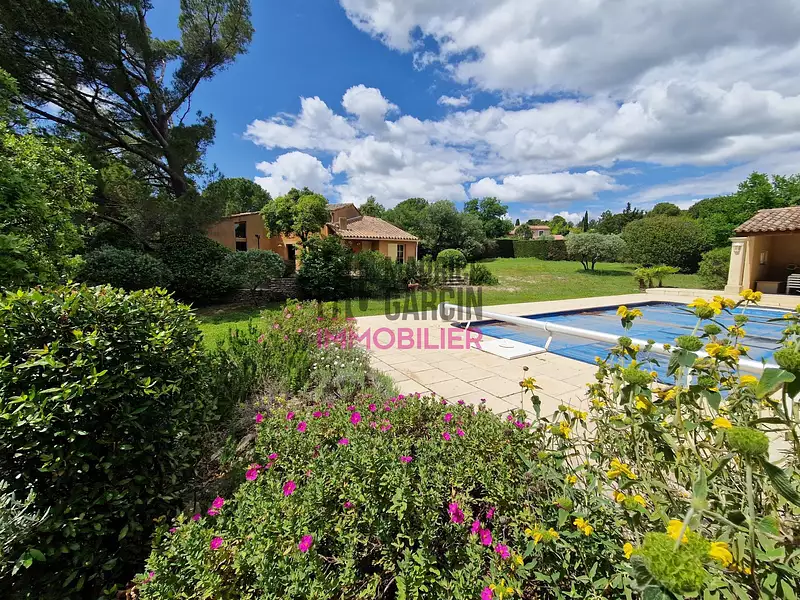 Maison, 162 m²