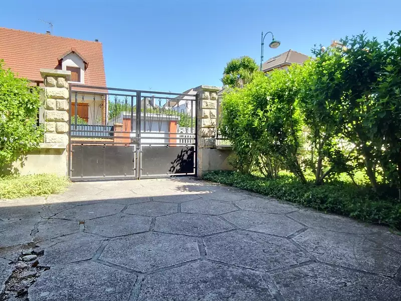 Maison, 170 m²