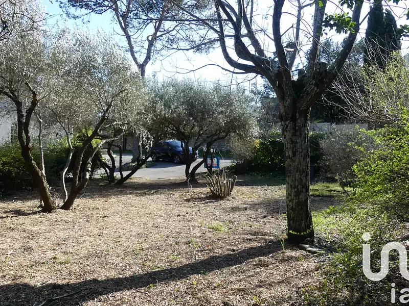 Terrain, 360 m²