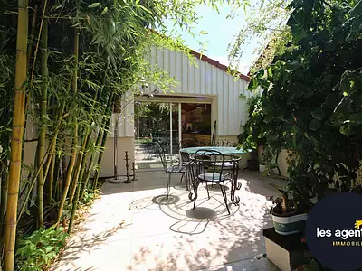 Maison, 252 m²