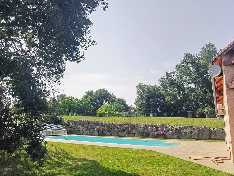 Maison, 165 m²