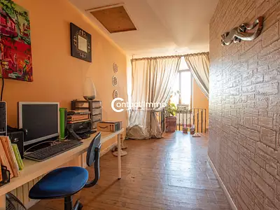Immeuble, 347 m²