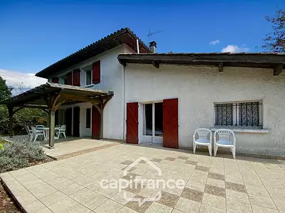 Maison, 168 m²