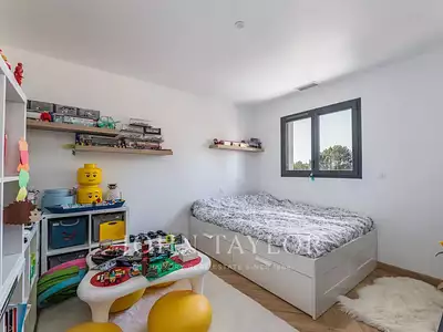 Maison, 167 m²