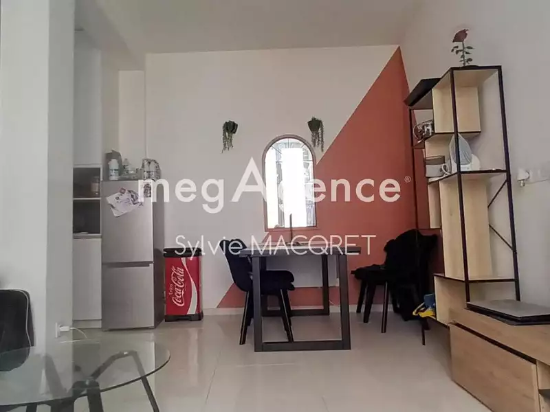 Maison, 77 m²
