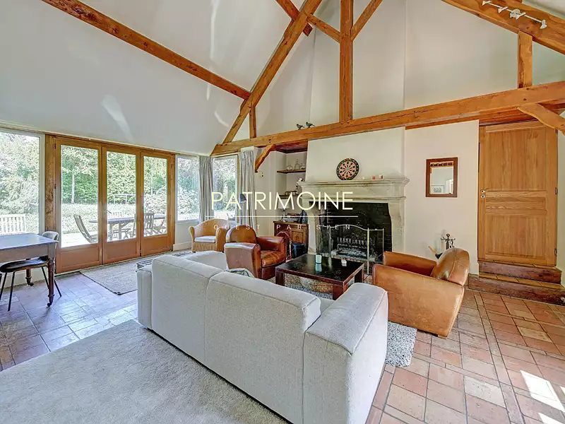 Maison, 240 m²