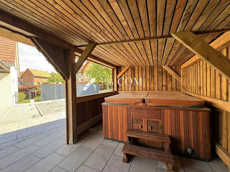 Maison, 166 m²