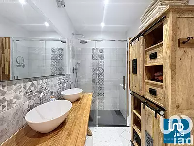 Maison, 220 m²