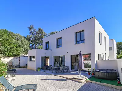 Maison, 141 m²