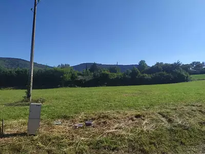 Terrain, 835 m²