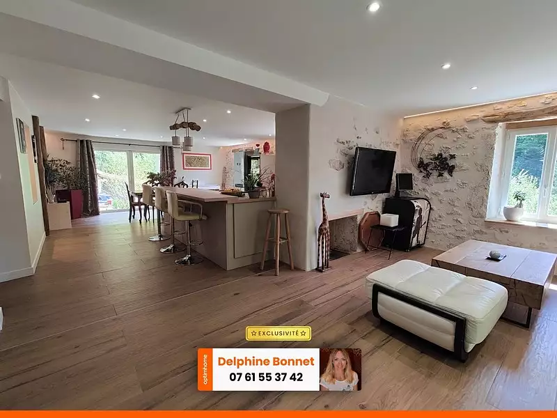 Maison, 169 m²