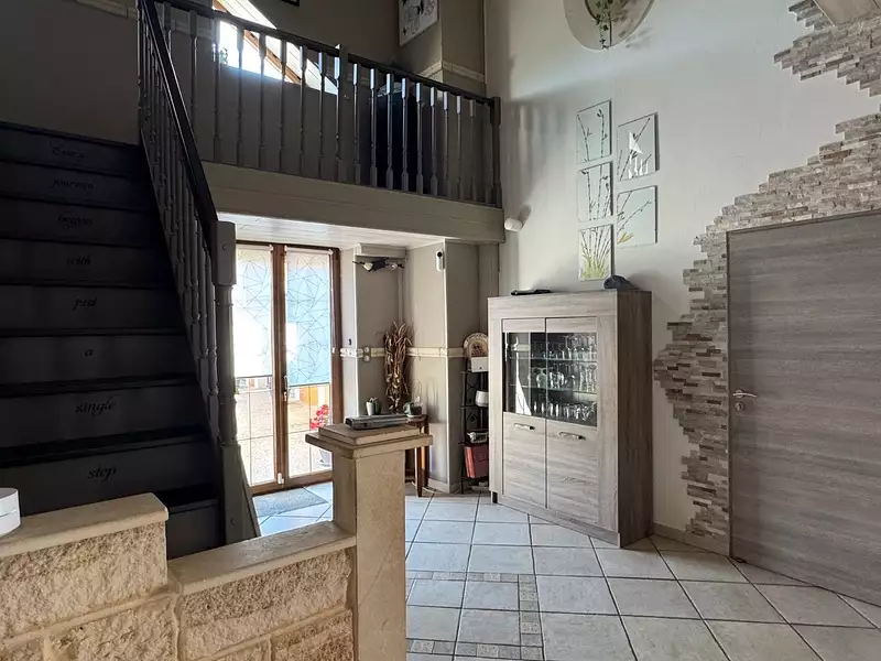 Maison, 252 m²