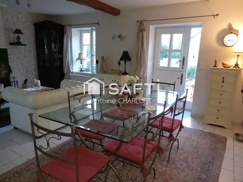Maison, 360 m²