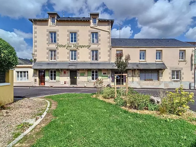 Maison, 586 m²
