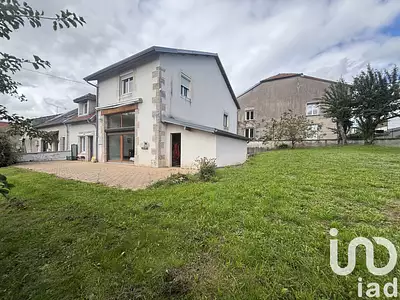 Maison, 166 m²