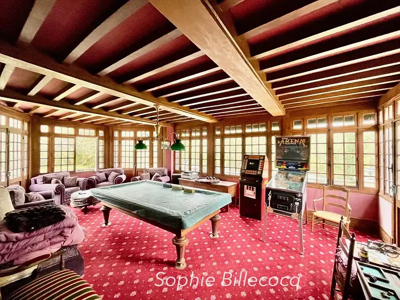 Maison, 284 m²