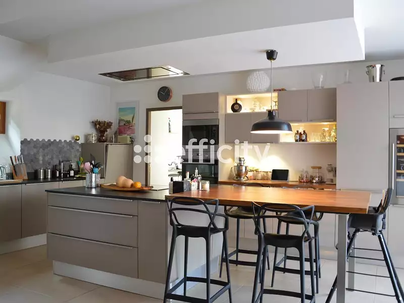Maison, 119 m²