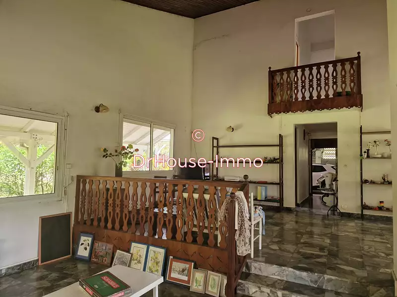 Maison, 230 m²