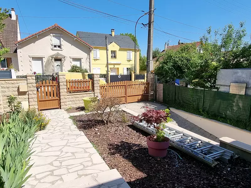 Maison, 99 m²