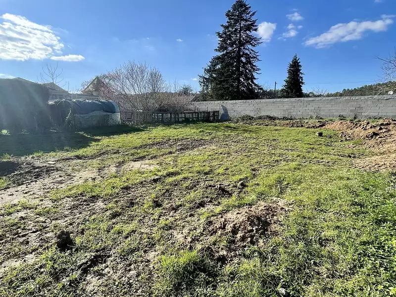 Terrain, 850 m²