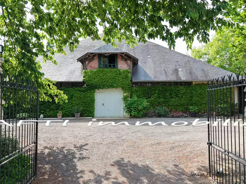 Maison, 335 m²
