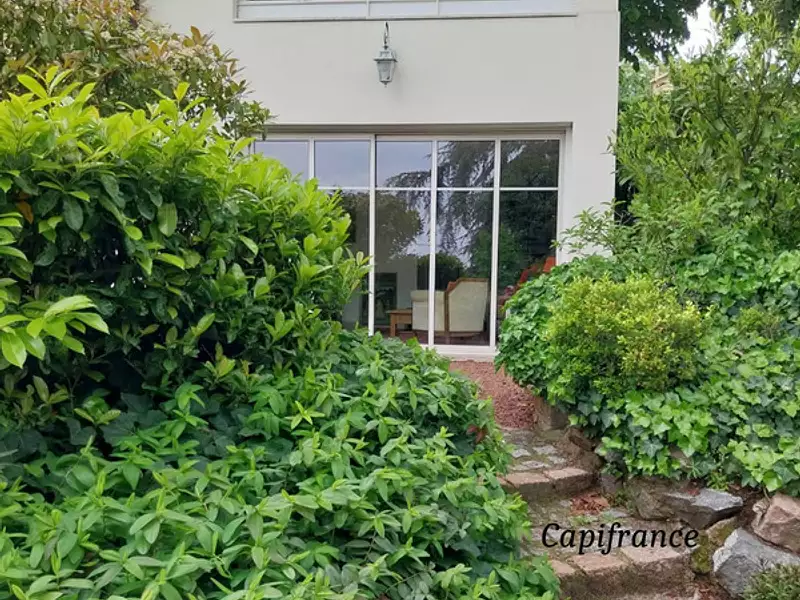 Maison, 230 m²