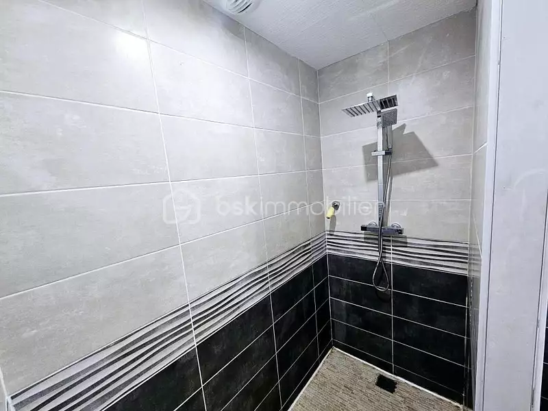 Maison, 280 m²