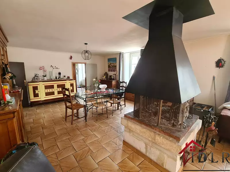 Maison, 210 m²